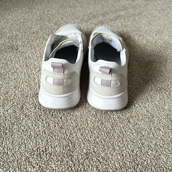 Adidas Court Sneaker - Picture 4 of 6